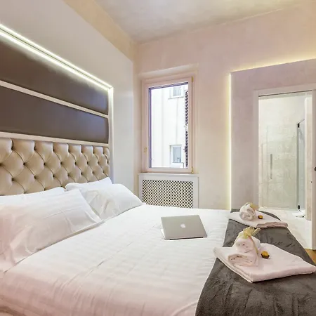 Luxury Piazza Venezia 3*