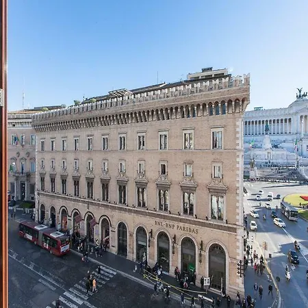 Luxury Piazza Venezia 3* Rome
