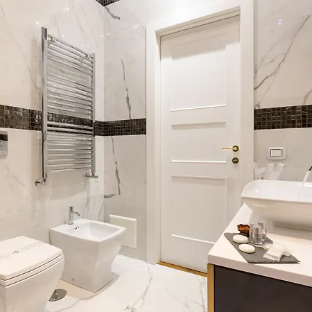 Luxury Piazza Venezia Hotel