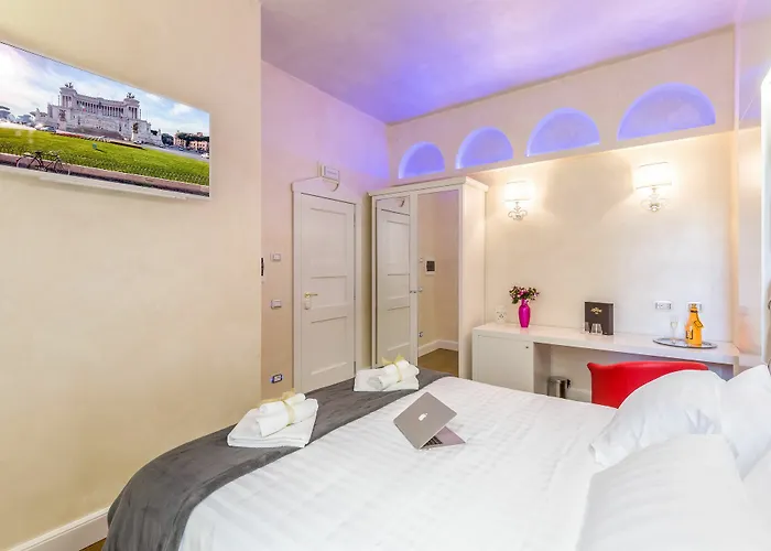 Hotel Luxury Piazza Venezia Rome