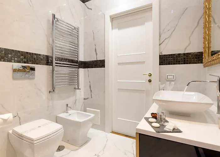 Luxury Piazza Venezia Hotel