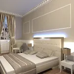 Luxury Piazza Venezia Otel Roma