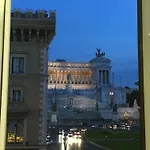 Luxury Piazza Venezia Otel Roma