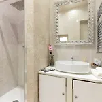 Luxury Piazza Venezia Otel