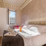 Luxury Piazza Venezia Otel Roma